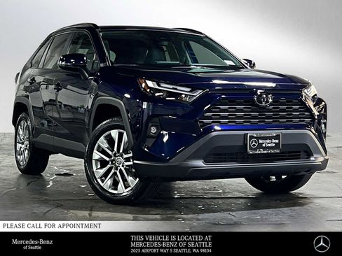 Used 2025 Toyota RAV4 XLE Premium w/ Weather Package AWD/4WD image 1
