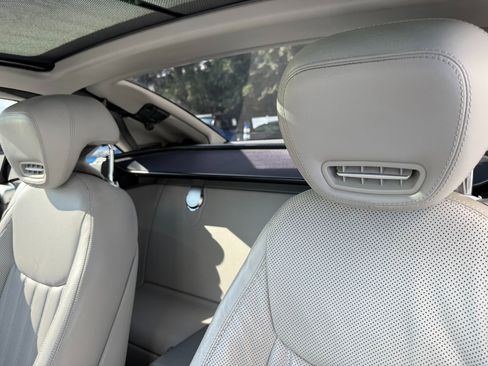 Used 2012 Mercedes-Benz SL 550 image 34