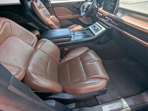 Used 2021 Lincoln Aviator Reserve w/ Equipment Group 210A AWD/4WD image 19