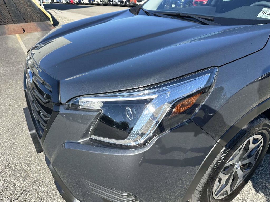 Certified 2023 Subaru Forester Premium AWD/4WD image 7