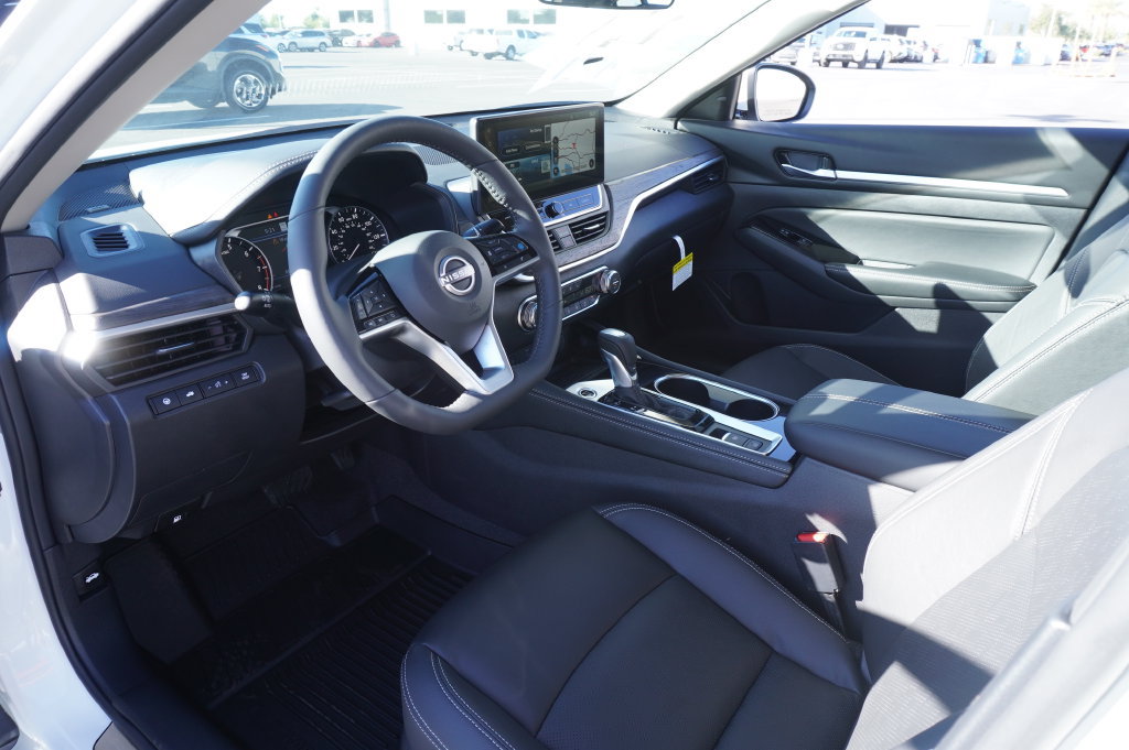 Certified 2025 Nissan Altima 2.5 SL FWD image 17
