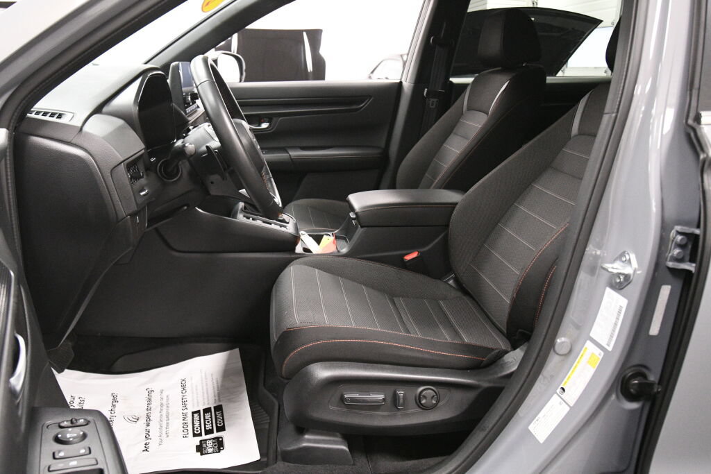 Used 2024 Honda CR-V Sport image 9