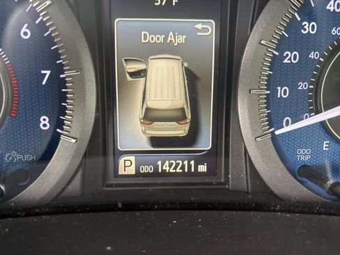 Used 2015 Toyota Sienna XLE Premium image 13