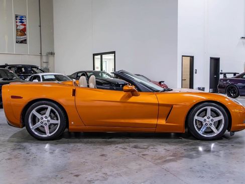 Used 2007 Chevrolet Corvette Convertible w/ Preferred Equipment Group RWD image 7