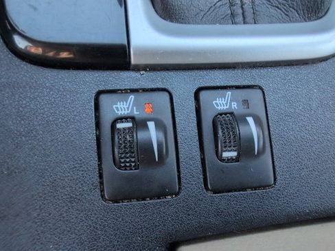 Used 2015 Toyota Highlander XLE image 28