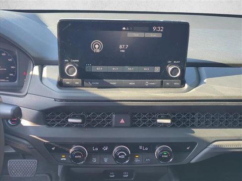 Used 2023 Honda Accord EX image 18
