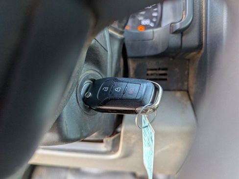 Used 2022 Ford F350 XL w/ Power Equipment Group AWD/4WD image 17