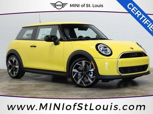 Certified 2025 MINI Cooper S FWD image 1