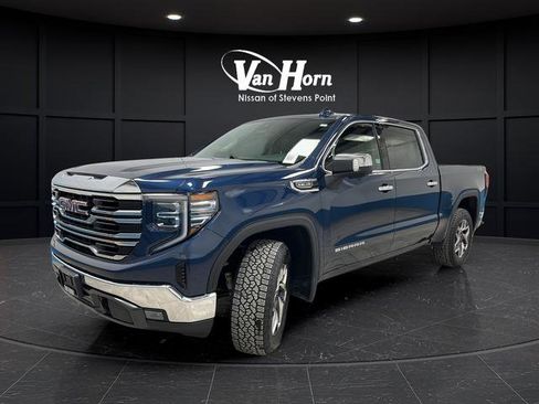 Used 2023 GMC Sierra 1500 SLT AWD/4WD image 7