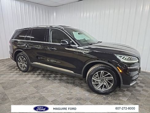 Used 2022 Lincoln Aviator AWD w/ Elements Package image 1