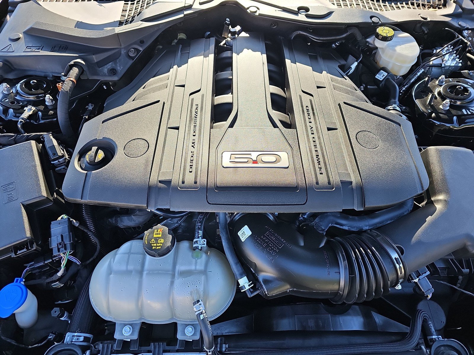 Used 2022 Ford Mustang GT Premium w/ Equipment Group 401A RWD image 30