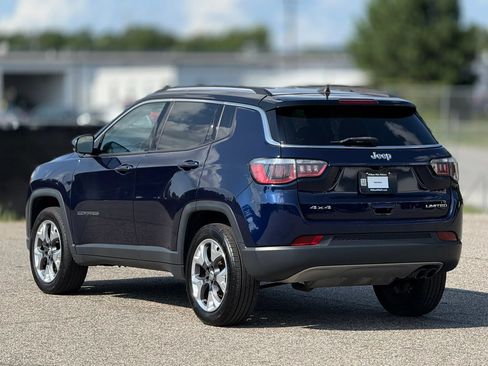 Used 2018 Jeep Compass Limited AWD/4WD image 10