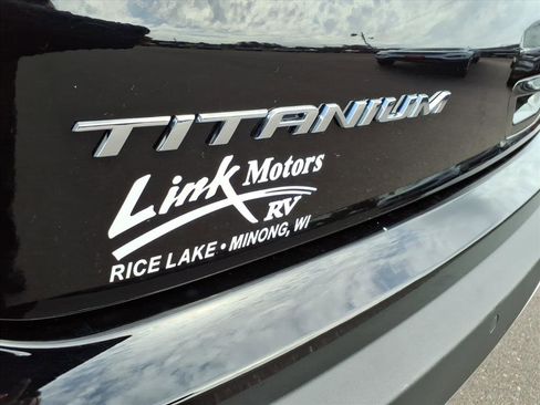 Used 2024 Ford Edge Titanium w/ Equipment Group 301A image 4