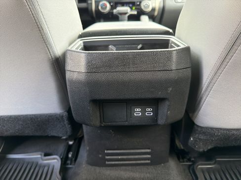 Used 2024 Toyota Tacoma TRD Off-Road AWD/4WD image 29