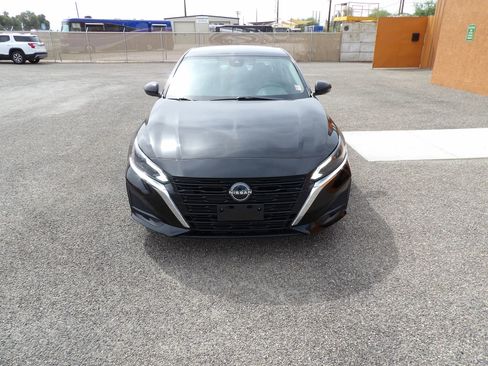 Used 2023 Nissan Altima 2.5 S FWD image 3