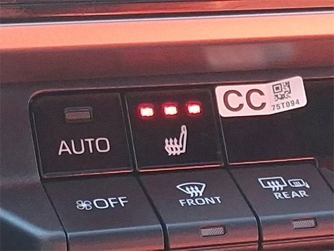 Used 2025 Toyota Camry XSE image 28