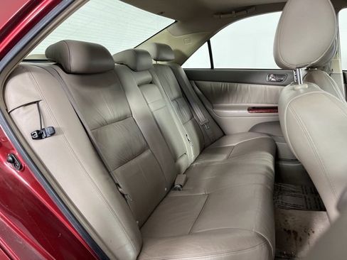 Used 2005 Toyota Camry XLE image 28
