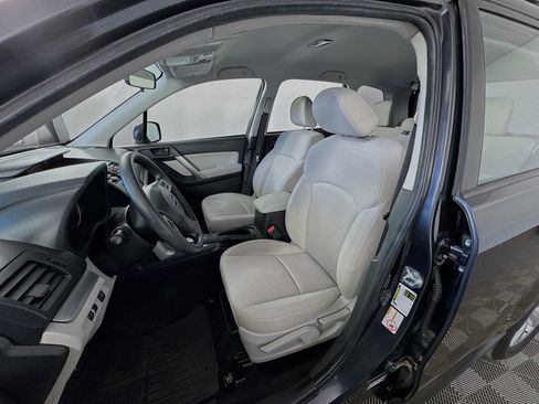 Used 2015 Subaru Forester 2.5i w/ Alloy Wheel Package image 10