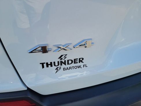 Used 2020 Jeep Cherokee Limited w/ Technology Group AWD/4WD image 6