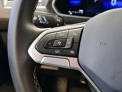 Used 2022 Volkswagen Tiguan S image 24