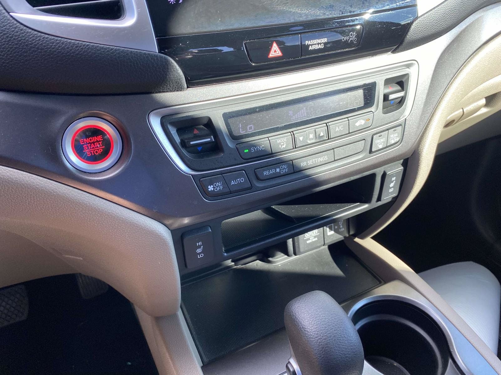 Used 2017 Honda Ridgeline RTL-T image 18