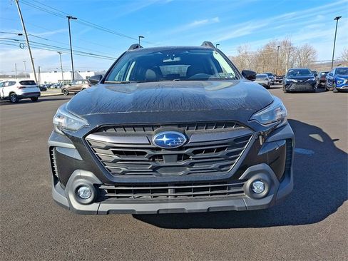 Used 2023 Subaru Outback Premium image 5