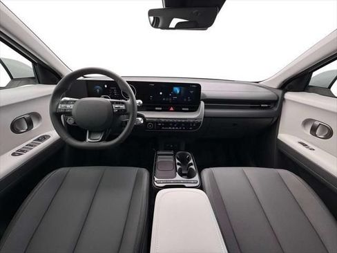 New 2026 Hyundai Ioniq 5 SEL RWD image 13