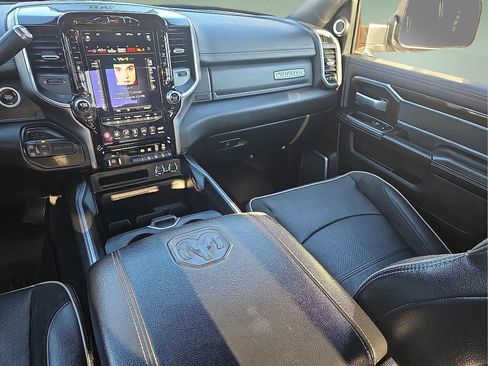 Used 2021 RAM 2500 Laramie image 12