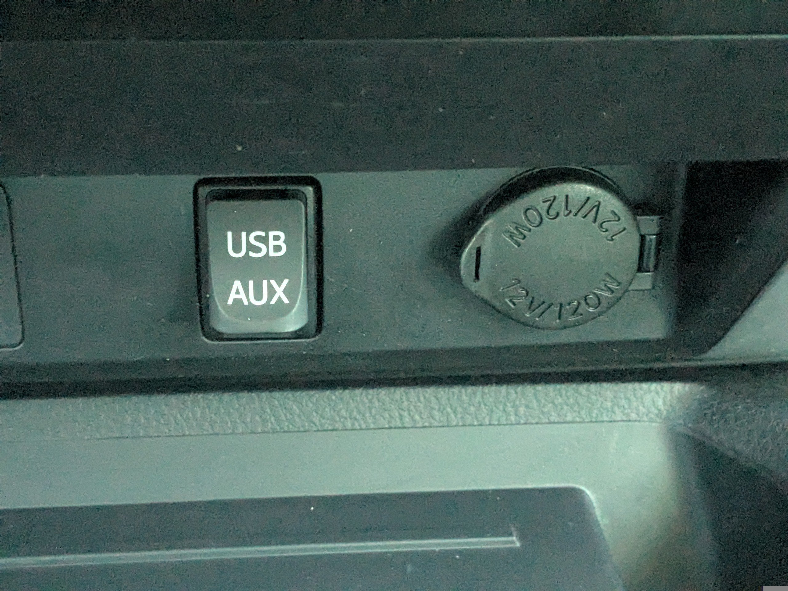 Used 2015 Toyota Tundra SR5 w/ SR5 Upgrade Package RWD image 21