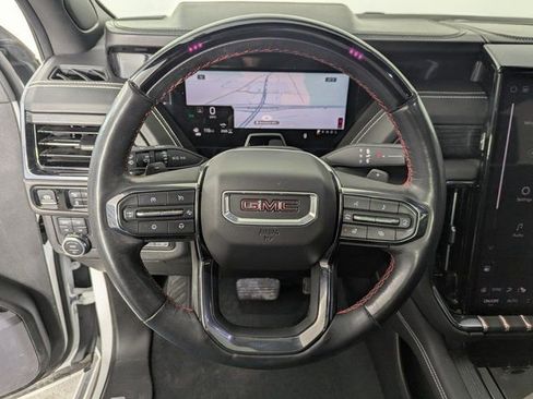 Used 2025 GMC Yukon XL AT4 Ultimate image 13