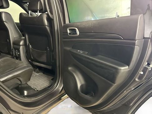 Used 2020 Jeep Grand Cherokee Altitude image 37