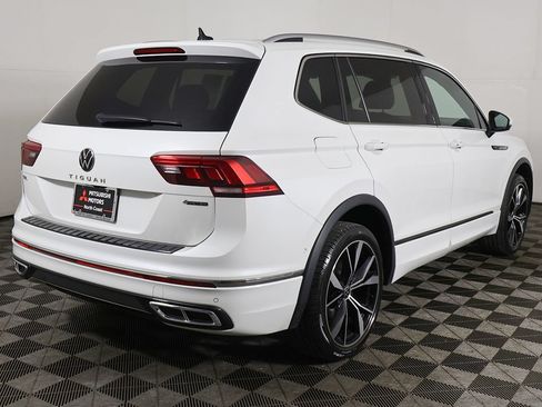 Used 2023 Volkswagen Tiguan SEL R-Line AWD/4WD image 12
