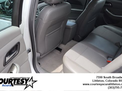 Used 2016 Chevrolet Malibu LT FWD image 23