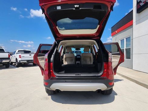 Used 2017 Ford Escape Titanium w/ Equipment Group 301A AWD/4WD image 22