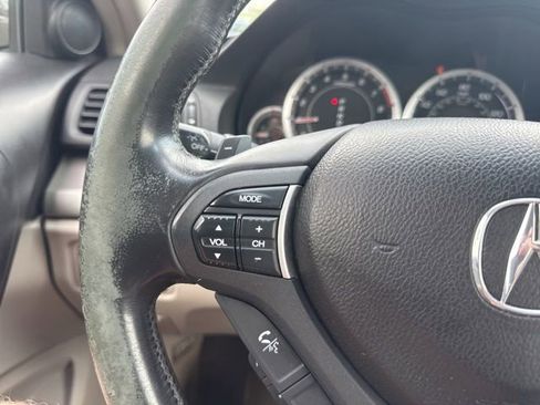 Used 2010 Acura TSX Sedan image 25