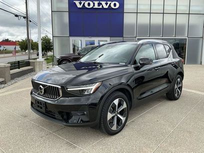Certified 2023 Volvo XC40 B5 Plus w/ Protection Package Premier