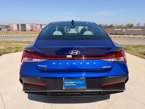 Used 2025 Hyundai Elantra Limited FWD image 4