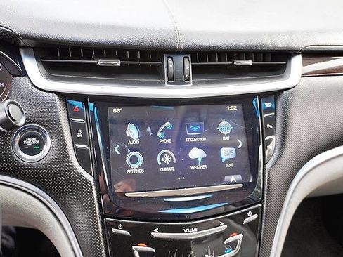 Used 2017 Cadillac XTS Luxury image 25