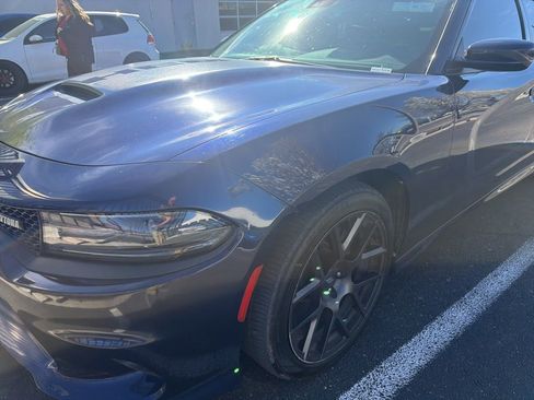 Used 2017 Dodge Charger R/T image 7