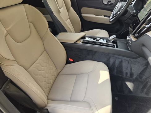 Used 2026 Volvo XC60 B5 Plus w/ Protection Package Premier AWD/4WD image 12