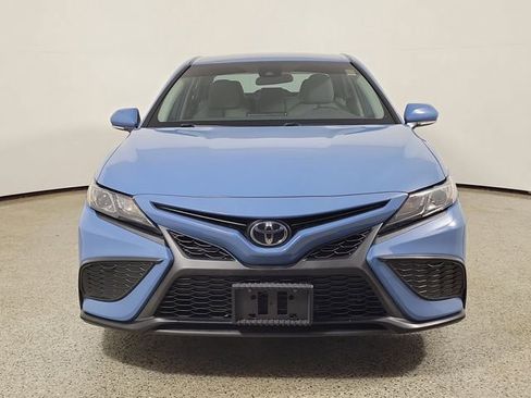 Used 2024 Toyota Camry SE FWD image 3