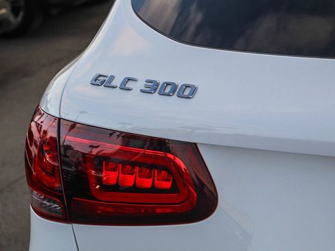 Used 2021 Mercedes-Benz GLC 300 image 8