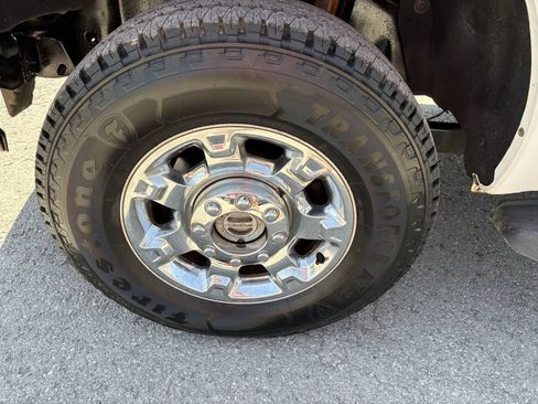 Used 2012 Ford F250 XL w/ PWR Equipment Group AWD/4WD image 17