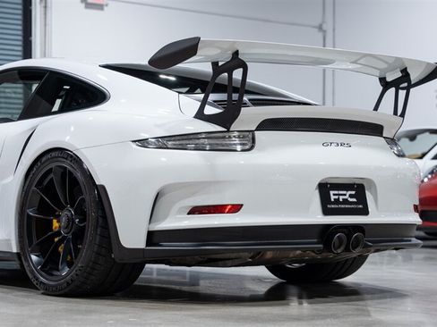 Used 2016 Porsche 911 GT3 RS RWD image 23