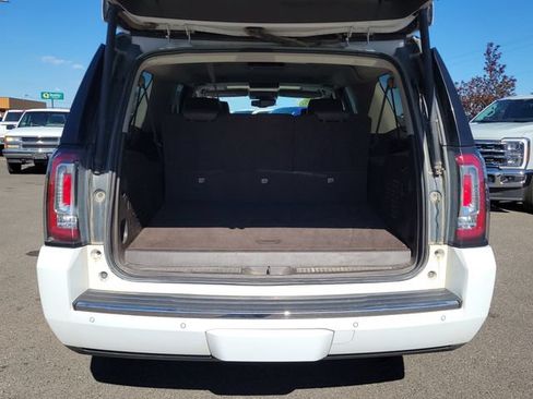 Used 2016 GMC Yukon XL Denali w/ Open Road Package AWD/4WD image 13