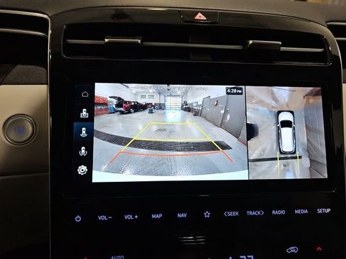 Used 2022 Hyundai Tucson Limited image 17