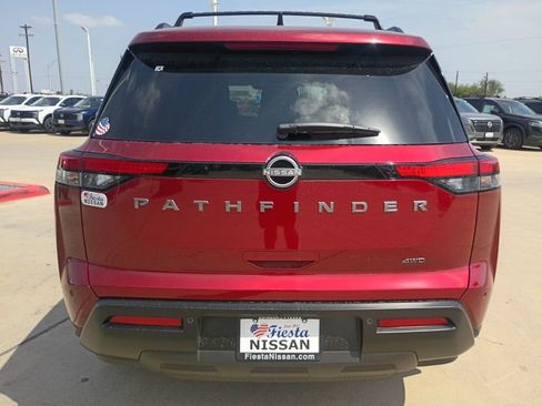 New 2026 Nissan Pathfinder SV image 5
