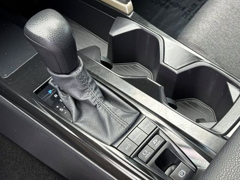 Certified 2025 Toyota Camry LE w/ Convenience Package FWD image 19