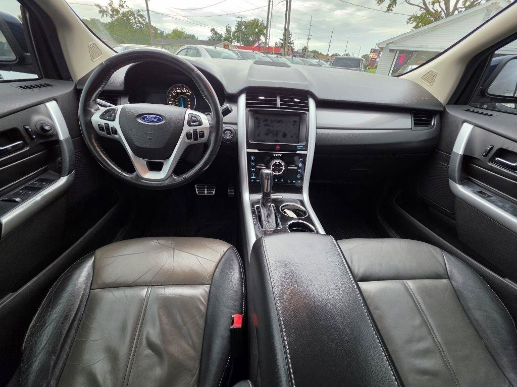 Used 2011 Ford Edge Sport w/ Driver Entry Pkg FWD image 13