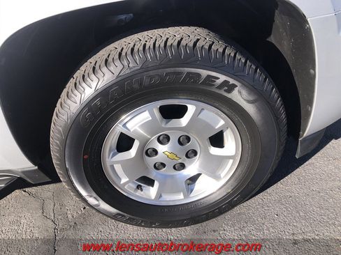 Used 2012 Chevrolet Avalanche LS w/ Convenience Package image 23